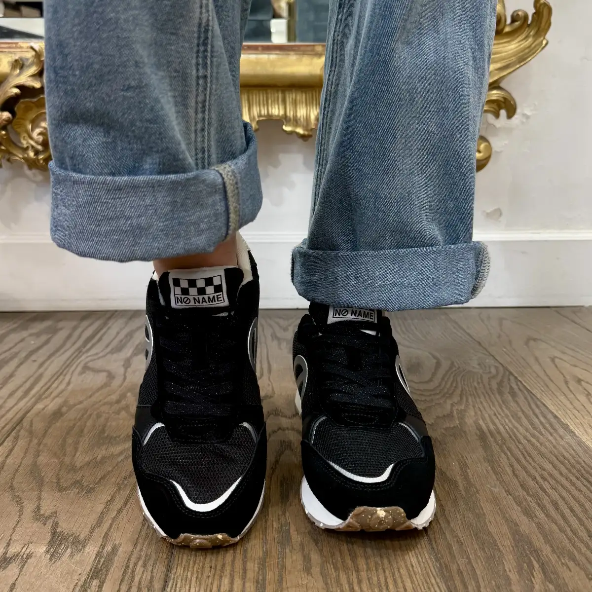 Tova Runner NOIR