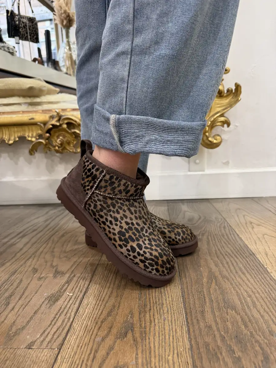 UGG Classic Ultra Mini LÉOPARD