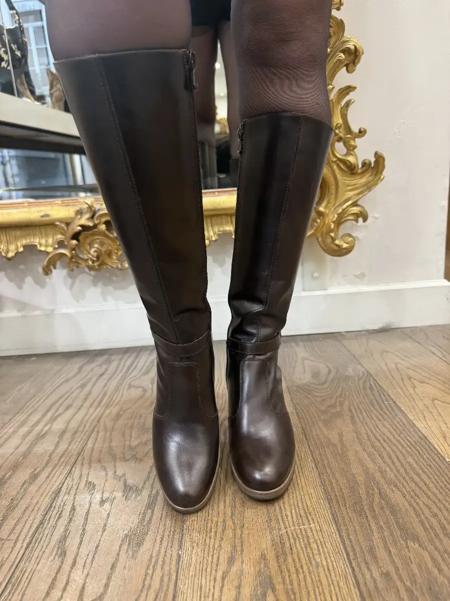 Bottes NERO GIARDINI - 514621 MARRON