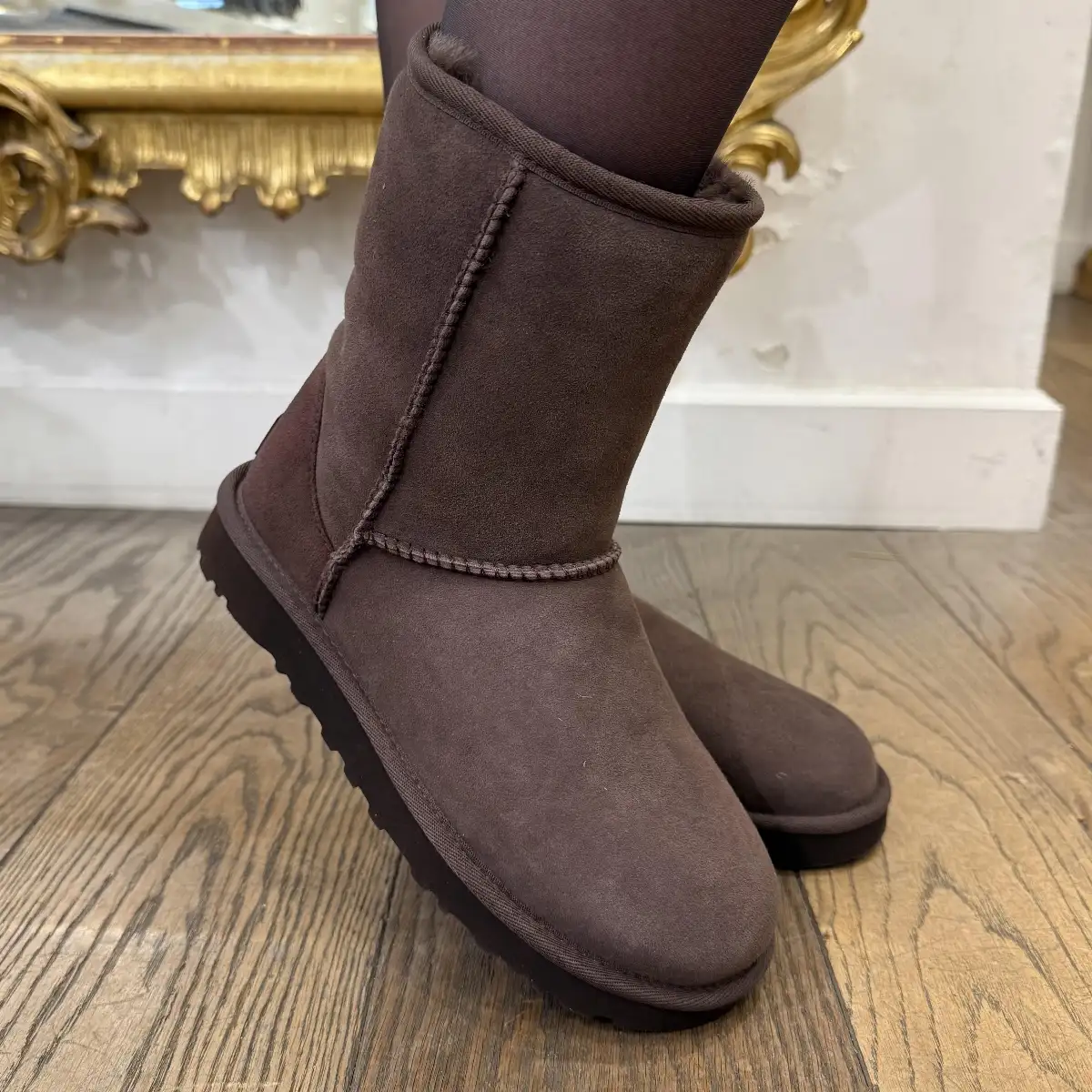UGG  Bottes Classic Short MARRON