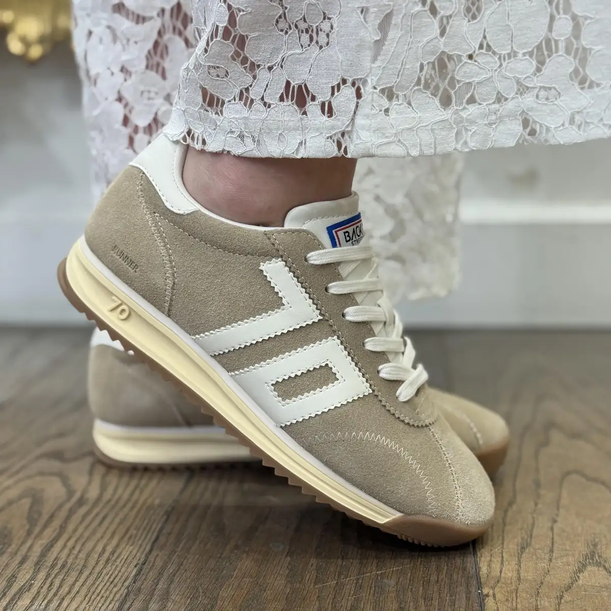 Basket jogger Beige L26-01 -  Back 70