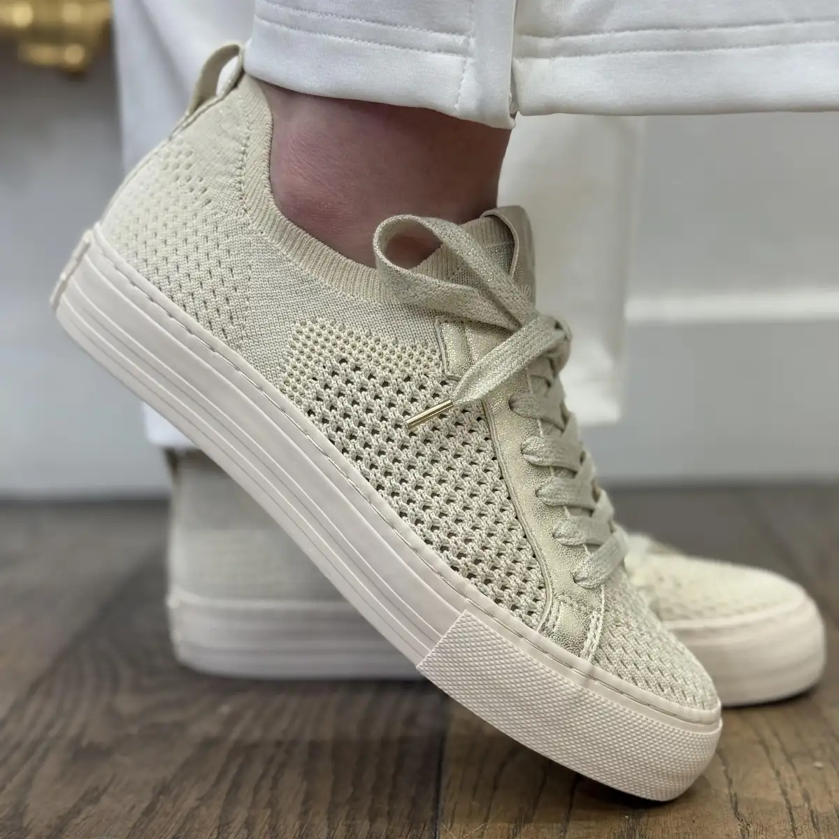 Arcade FLY W WHITE GOLD