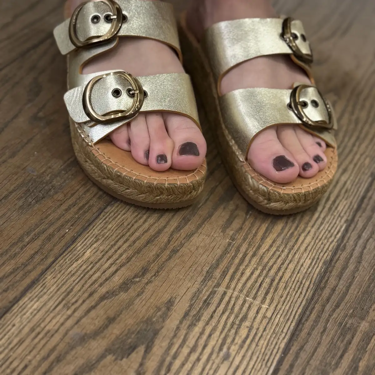 Kanna - Mules à boucles dorée