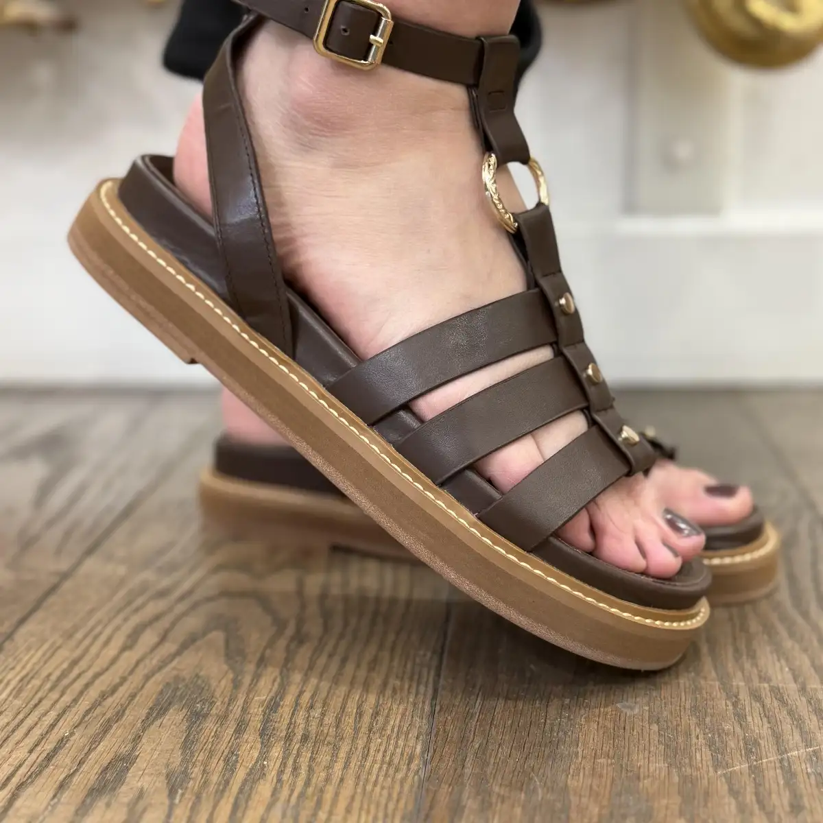 Toral - Sandales plates marrons