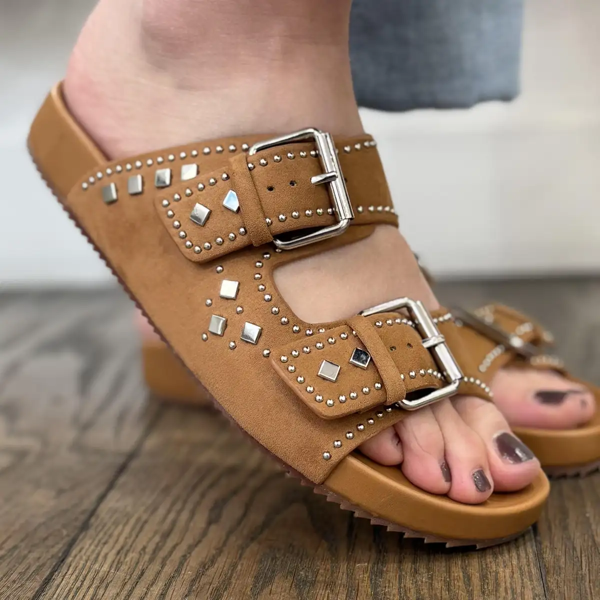 Bibi Lou - Mules cloutées Camel